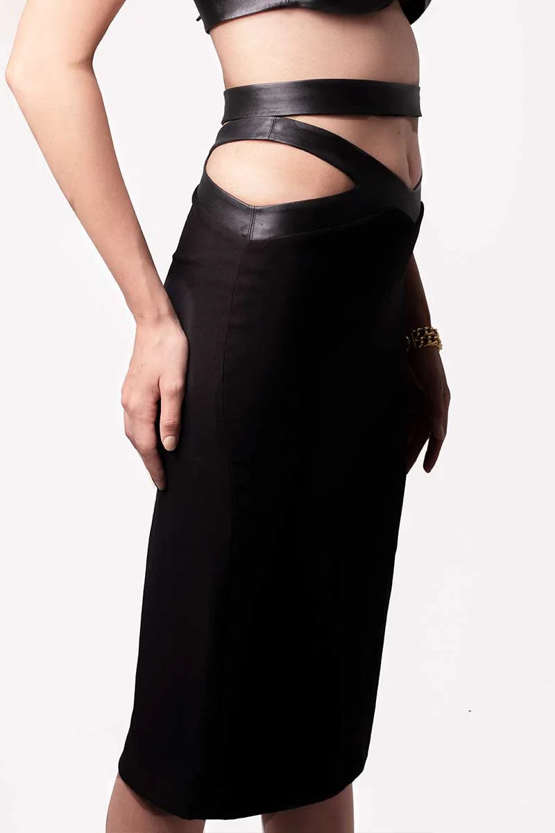 Black skirt with leather