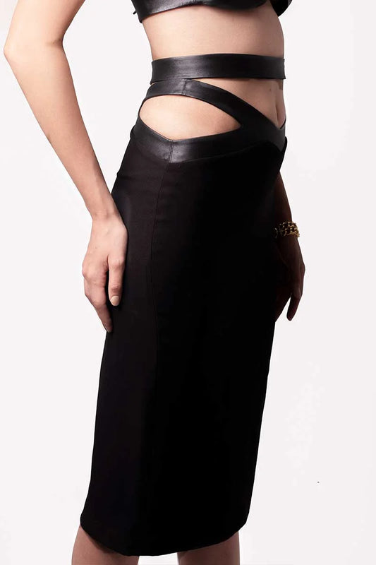 Black skirt with leather