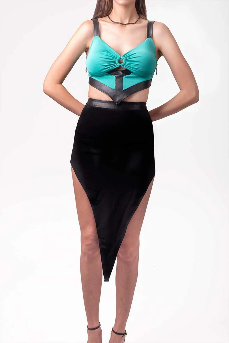 Inverted Triangle Black Skirt